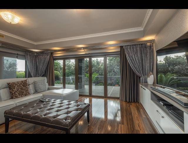 4 BEDROOM HOUSE FOR SALE IN IZINGA ESTATE